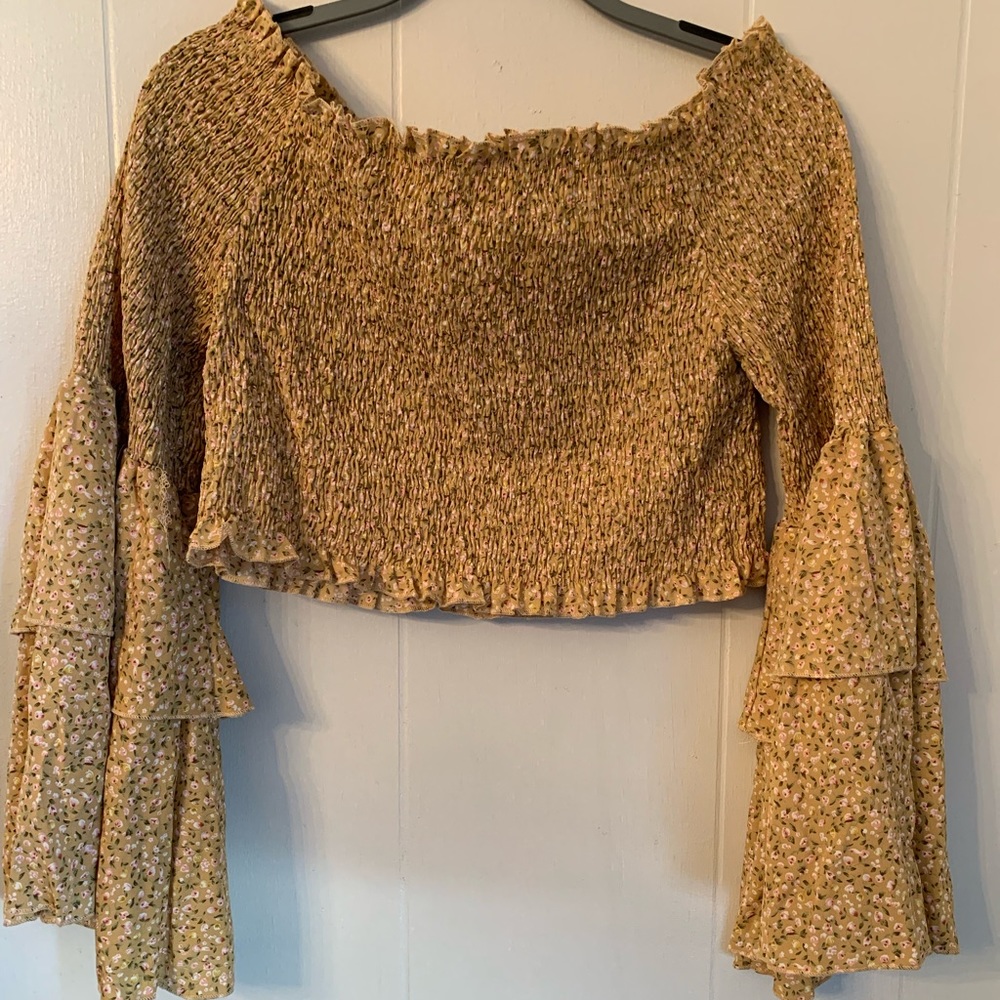 long sleeve crop top